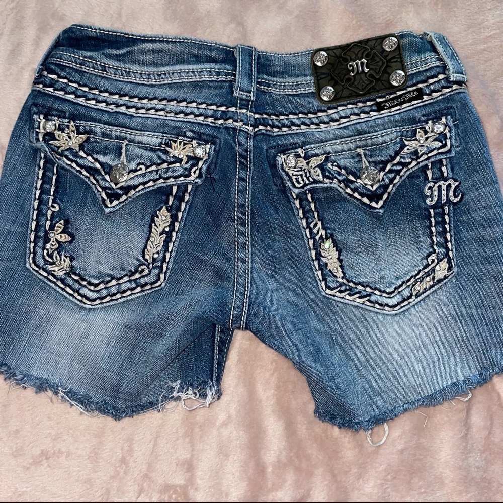 Miss Me shorts size 28